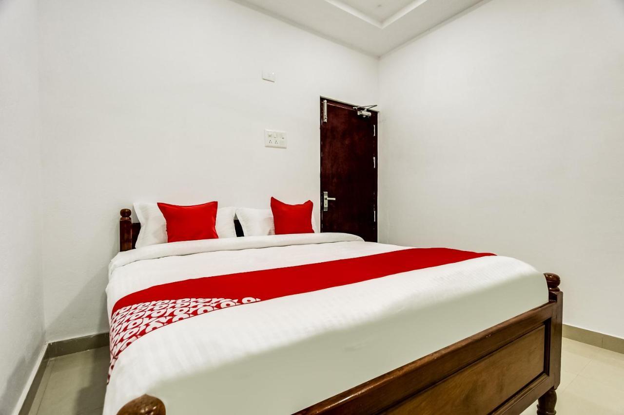 Oyo 70841 Hotel Anjali Residency Velur Eksteriør billede