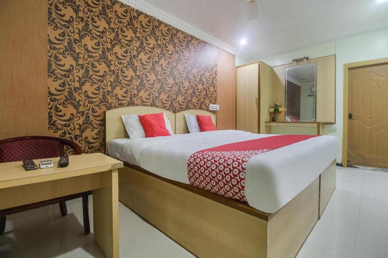 Oyo 70841 Hotel Anjali Residency Velur Eksteriør billede