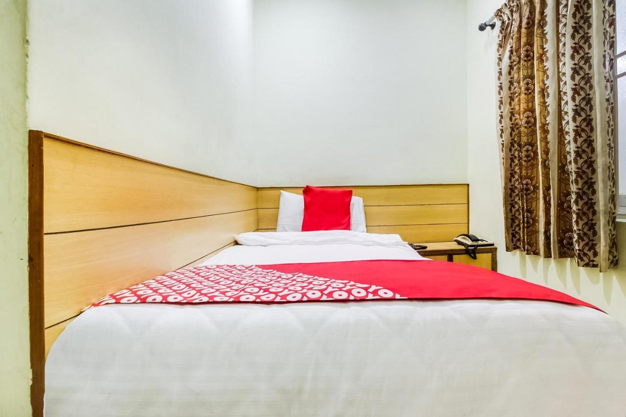 Oyo 70841 Hotel Anjali Residency Velur Eksteriør billede