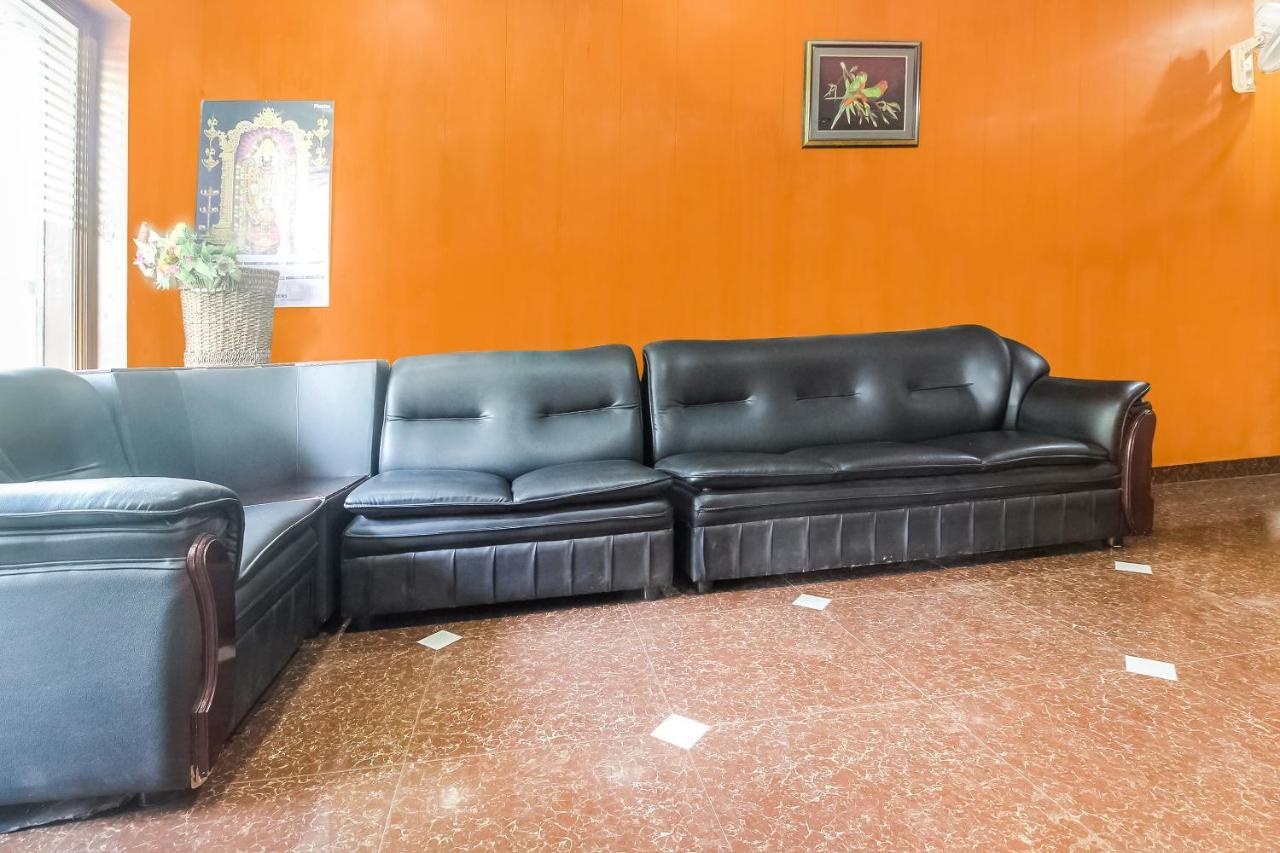 Oyo 70841 Hotel Anjali Residency Velur Eksteriør billede